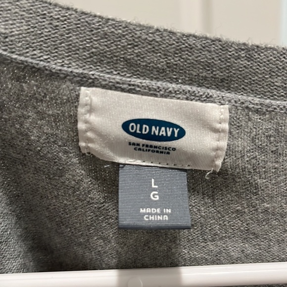 Old Navy sweater with oranges - Picture 3 of 4